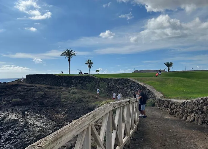 Azzurro Vibe With Ocean Sight In Heated Pool Complex - Tropical Dream Apartman