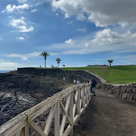 Azzurro Vibe With Ocean Sight In Heated Pool Complex - Tropical Dream 아파트